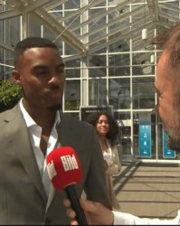 拜仁敲定荷兰兽腰，莱万去巴萨要等利物浦先换枪？