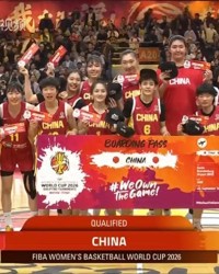 开云官方网站-光漂亮有啥用？4战14中3，失误多于得分，球迷：是咋进的国家队？