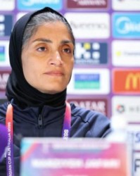 开云登录入口地址-伊朗动荡局势下 伊朗女足比出和平手势|穆罕默德-贾法里|亚洲足球联合会|女足亚洲杯|伊朗足球|韩国足球_新浪体育_新浪新闻