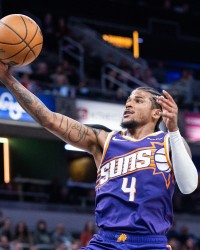 开云登录入口地址-经典“风雪三月”！杰伦·格林最近5场合计144分 太阳4胜1负