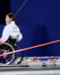开云登录入口地址-中国轮椅冰壶混双首秀胜日本 赢中国代表团开门红